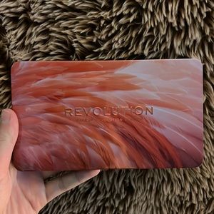 Revolution eyeshadow palette